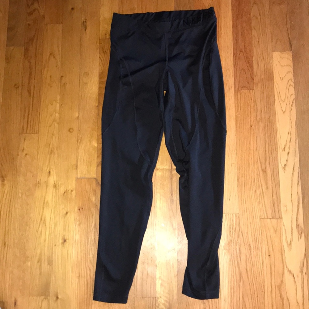Nike pro hyper cool leggings